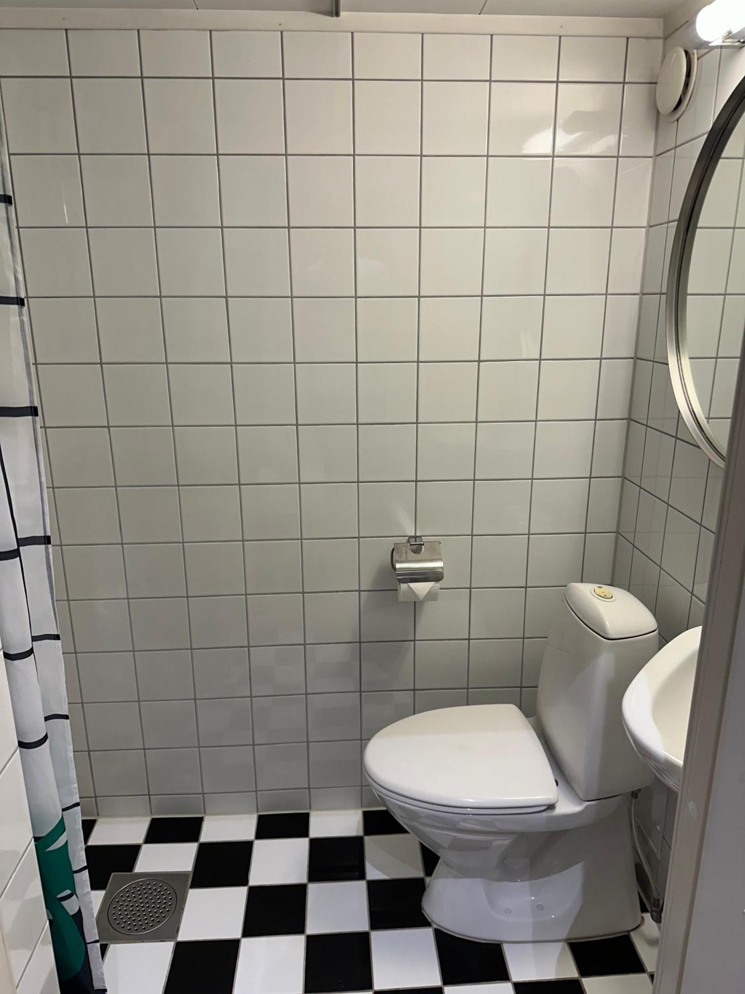 Classical 3 Bedroom, 2 Bath, Minutes From Royal Palace, Main Shopping Street, Restaurants & Downtown Oslo Dış mekan fotoğraf